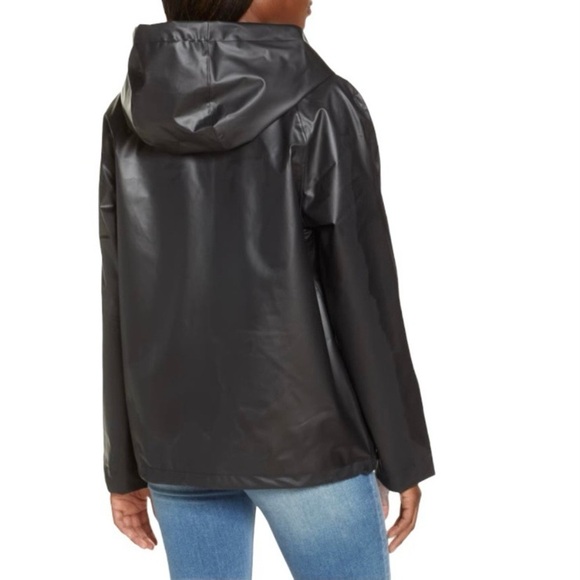 UGG Women’s Rain Jacket Medium New - Picture 3 of 13